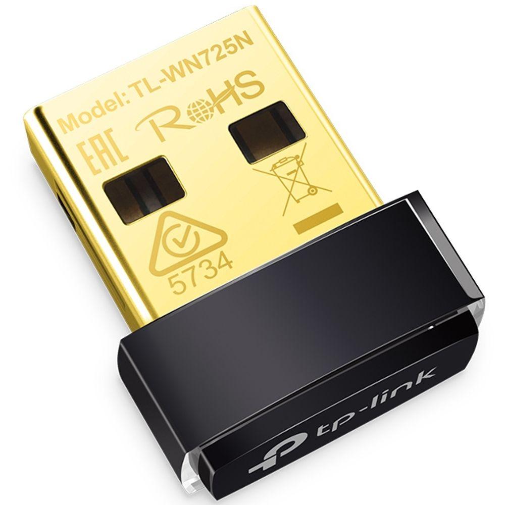 TP-Link TL-WN725N USB-netværksadapteren gør det muligt at oprette forbindelse til et trådløst netværk fra USB-porten på din bærbare computer eller PC. Denne wifi-adapter understøtter overførselshastigheder på op til 150 Mbps og er velegnet til at oprette en avanceret, sikker forbindelse. Fordi donglen er så kompakt, endda nano-størrelse, kan du lade den sidde i USB-porten på din bærbare computer uden problemer. Den stikker knap nok ud og sidder fast og tæt mod overfladen, så du nemt kan transportere din bærbare computer i en computertaske uden at adapteren er i vejen. Desuden er alle dine andre USB-porte lige så tilgængelige som før, da adapteren ikke blokerer noget.Sikker forbindelse med høj hastighedTL-WN725N er velegnet til forbindelser på 2,4 GHz-frekvensen og understøtter internetstandarderne IEEE 802.11n, IEEE 802.11g og IEEE 802.11b. Den maksimalt opnåelige hastighed med denne wifi-dongle er 150 Mbps. Dette gør den velegnet til streaming af videoer eller til f.eks. at foretage videoopkald. Donglen har en intern, omnidirektionel antenne med en antenneforstærkning på 2dBi. Derudover opretter du en sikker wifi-forbindelse med TP-Link TL-WN725N USB-netværksadapteren, da den understøtter 64/128-bit WEP, WPA/WPA2, WPA-PSK/WPA2-PSK-sikkerhed.Installation og supportTP-Link TL-WN725N er velegnet til Windows-operativsystemer fra Windows og ældre. Installationen er enkel og kræver ingen viden om trådløse netværk. Så snart du sætter USB-netværksadapteren i, starter installationen i de fleste tilfælde automatisk. Hvis ikke, kan du nemt gennemføre den med den medfølgende CD-ROM og installationsvejledning. Når donglen er installeret og tilsluttet, angiver LED-indikatoren på pinden, om der er forbindelse til det trådløse netværk. Som nævnt tidligere behøver du ikke at fjerne pinden fra din USB-port igen, takket være nano-størrelsen vil den ikke være i vejen, heller ikke når du transporterer din bærbare computer i en computertaske. USB-adapteren er kun 133 × 121 × 22 mm stor, hvilket endda er mindre end et euro-møntstykke. Med hensyn til specifikationer går du dog ikke på kompromis med TP-Link TL-WN725N USB-netværksadapteren.SpecifikationerUSB Wifi adapter,