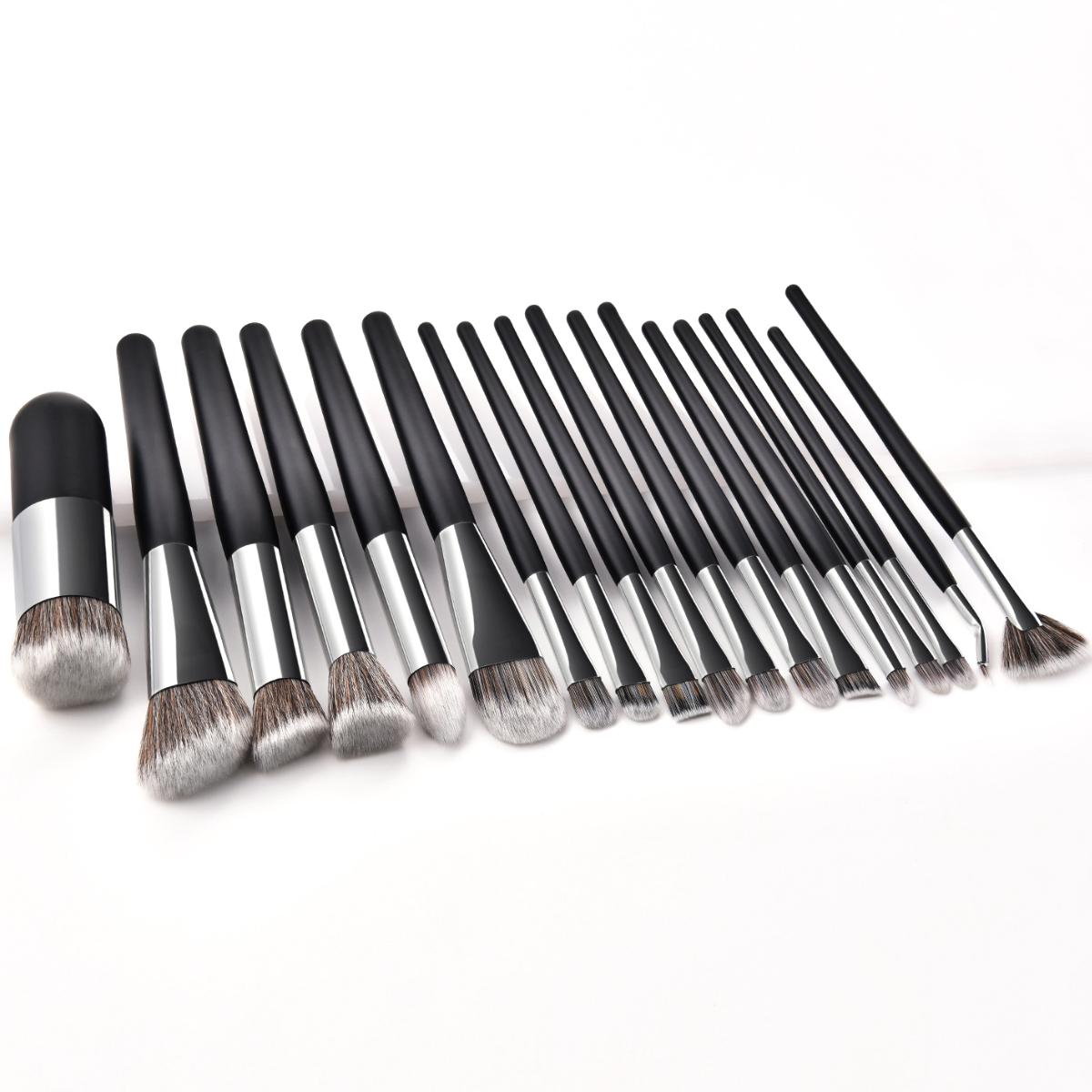 Sæt med makeuppensler - Able & Borret