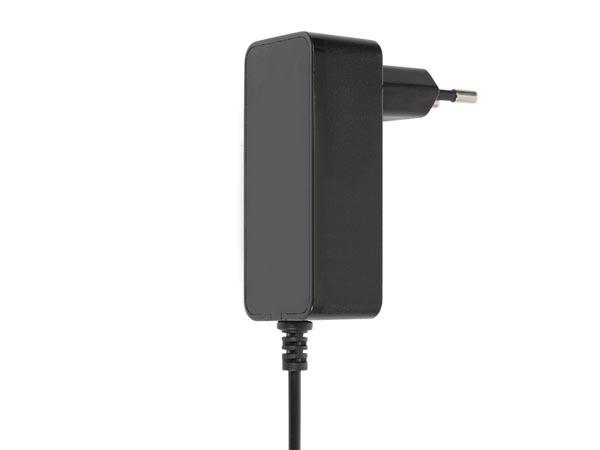 UNIVERSAL STRØMFORSYNING - 12 VDC - 3 A - 36 W - TILSLUTNING (2,5 x 5,5 mm) - HQ-Power