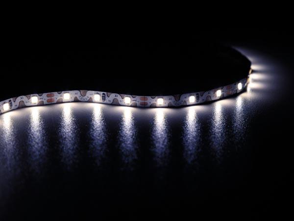FLEKSIBEL LED-STRIP - BØJLIG - KOLDHVID 6500 K - 300 LEDs - 5 m - 12 V - EtiamPro